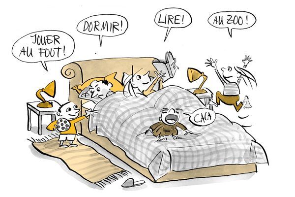 Illustration Les parents sont au lit et les enfants jouent 