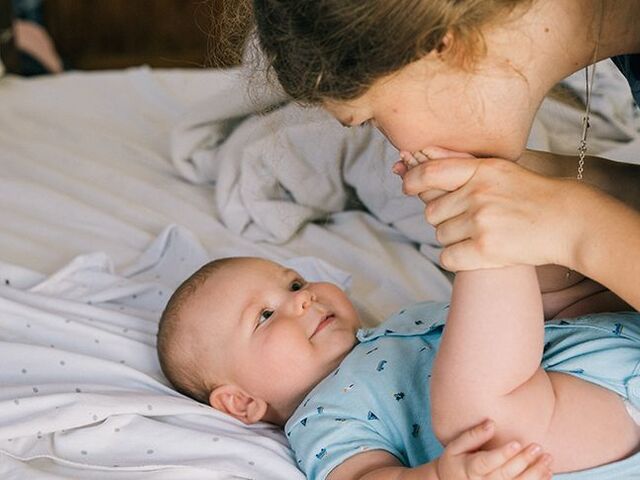 Mamma con il suo bebè.